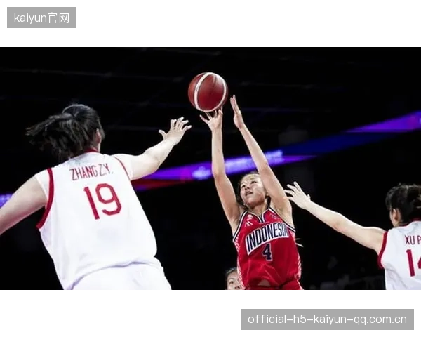 中国U18女篮首战八十六分胜马来西亚：青春与梦想的激情对决